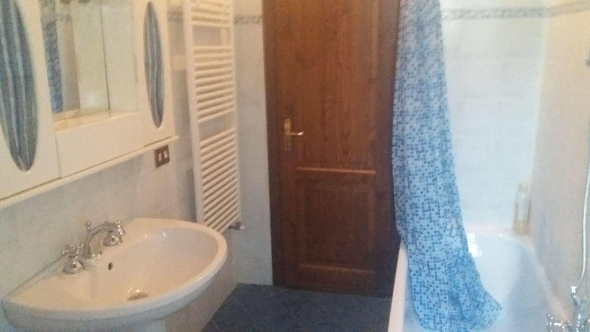 Azzurre Beb Bed and Breakfast Laterina Εξωτερικό φωτογραφία
